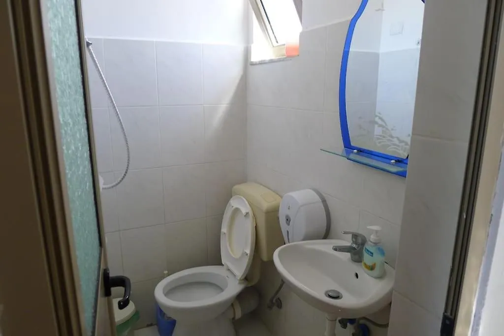 Beach House, Room For Couple In 2Nd Floor Velipoje 0*,