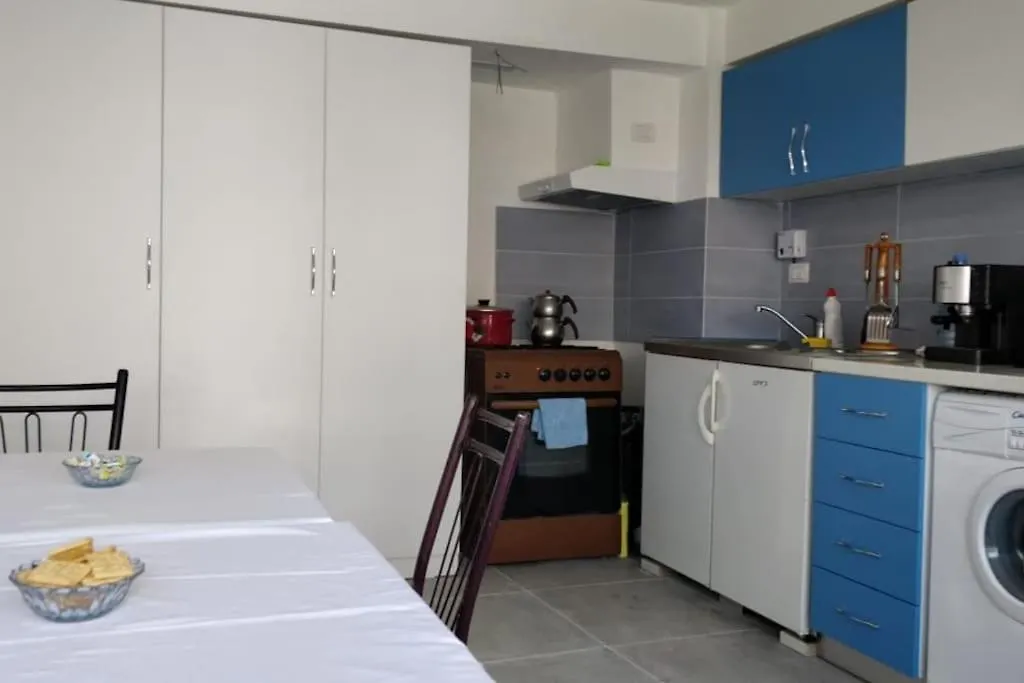 Beach House, Room For Couple In 2Nd Floor Velipoje 0*,  Albania